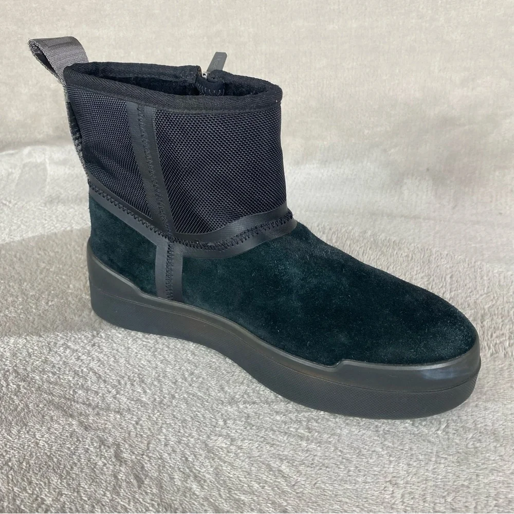 UGG Classic Tech Mini Women's Weather Boots‎ Size 8 Black Suede Waterproof